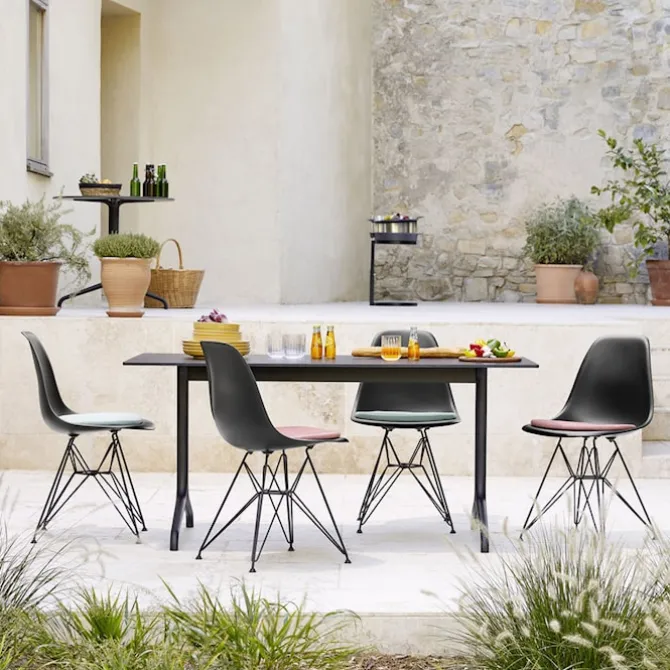 Eames RE Plastic Chair DSR stol White