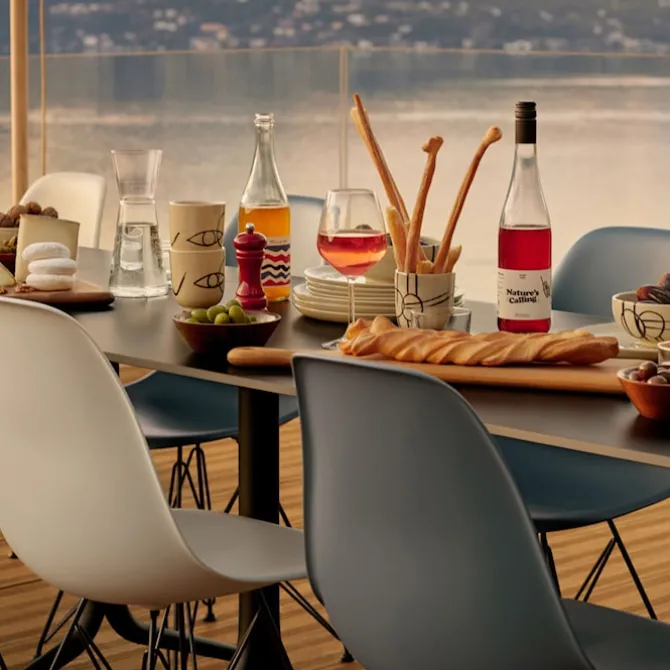 Eames RE Plastic Chair DSR stol White