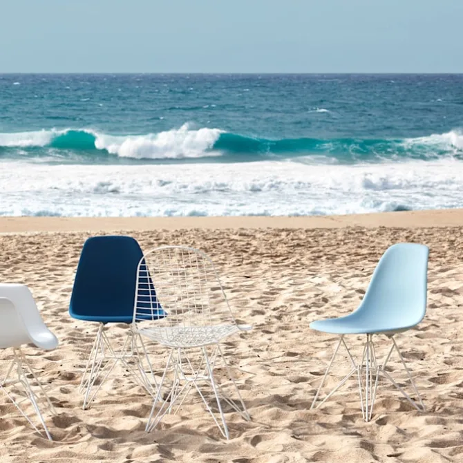 Eames RE Plastic Chair DSR stol White