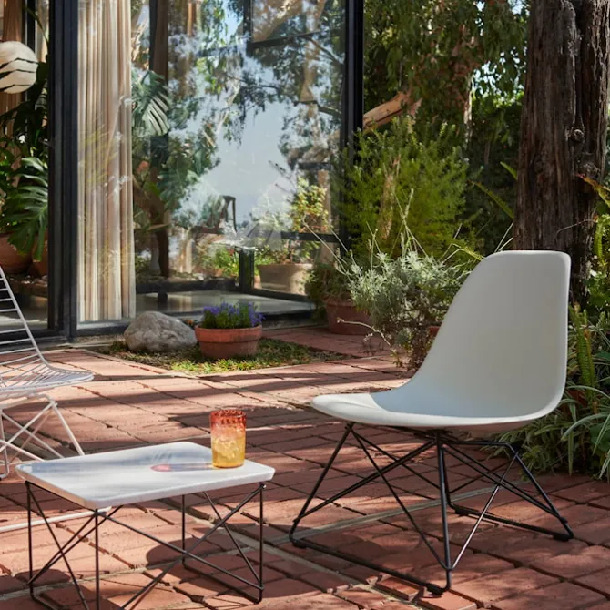Eames RE Plastic Side Chair LSR stol Basic Dark