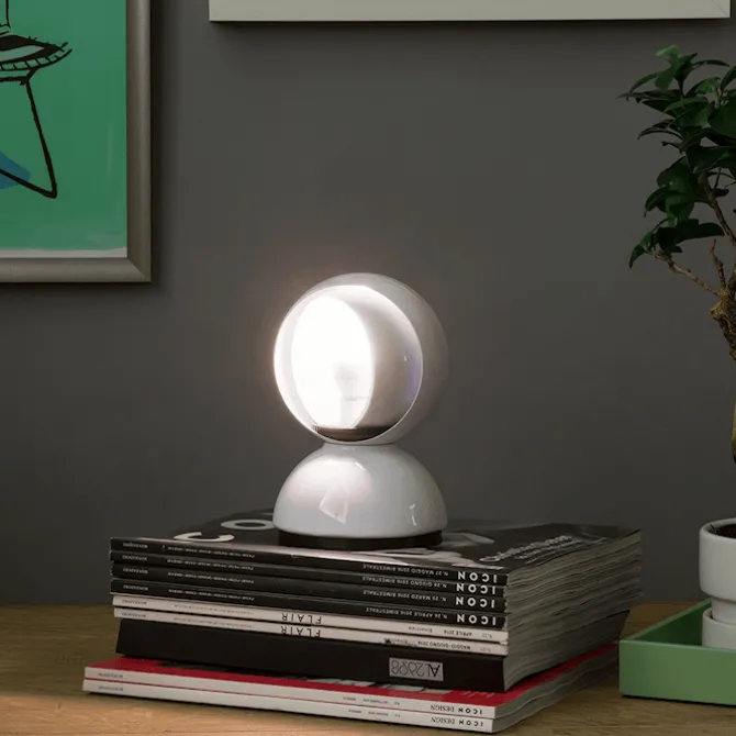 Eclisse bord- og vegglampe