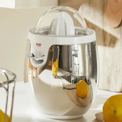 Electric citrus squeezer - White