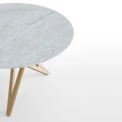 Ennéa Dining Table