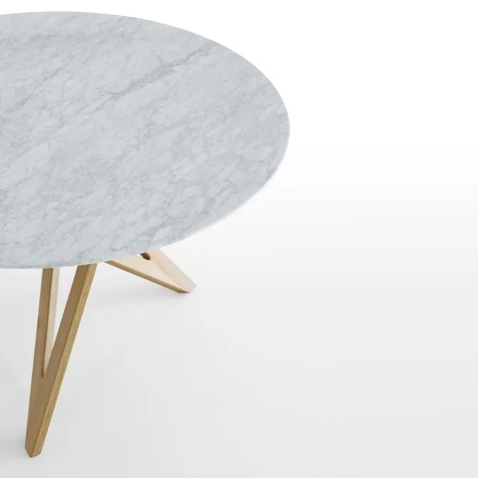 Ennéa Dining Table