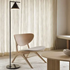 Eye Lounge Chair