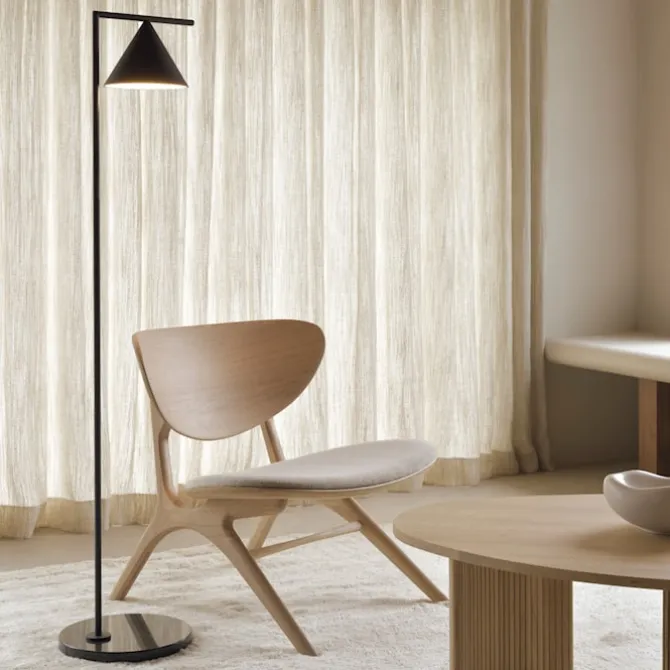 Eye Lounge Chair