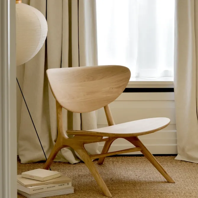 Eye Lounge Chair