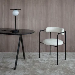 FF Chair Rounded Black Legs