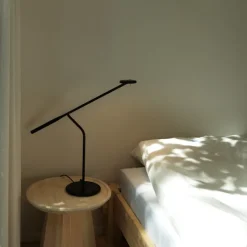 Flow Table Lamp