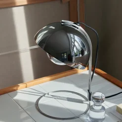 Flowerpot VP4 Desk Lamp