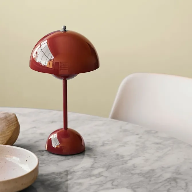 Flowerpot VP9 Portable Table Lamp