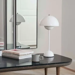 Flowerpot VP3 Table Lamp