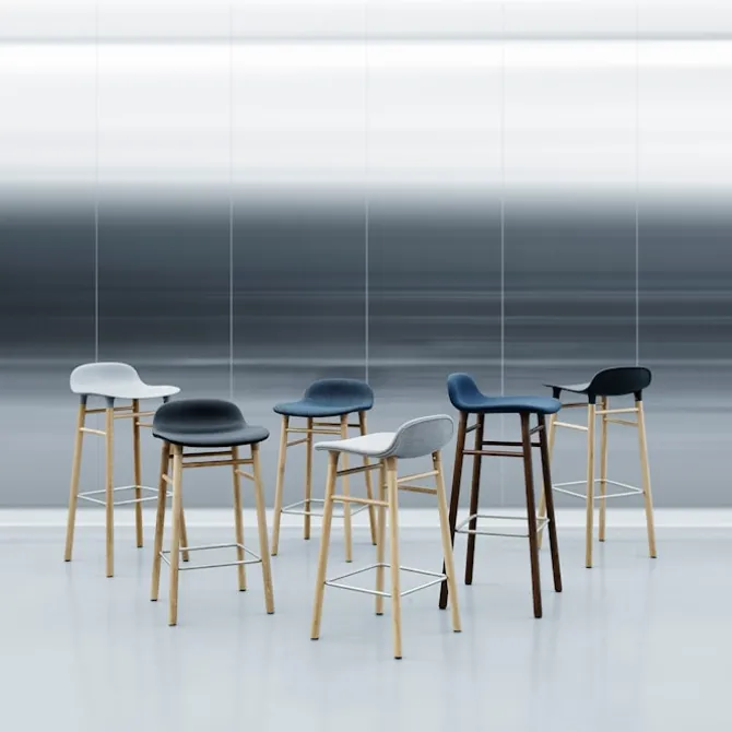 Form Barstool 65 cm Full Upholstery Black Oak