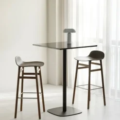 Form Barstool 65 cm Oak