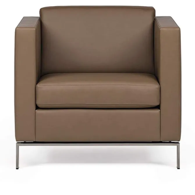 Foster 500 Armchair