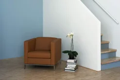 Foster 500 Armchair