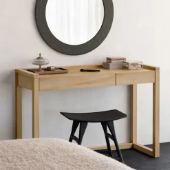 Frame Desk