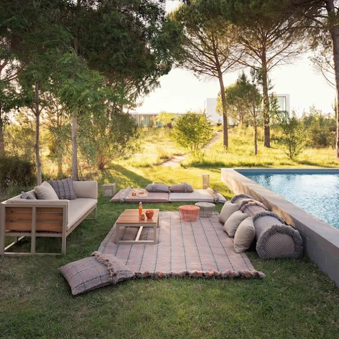 Garden Layers Big Roll - Diagonal Almond/Ivory