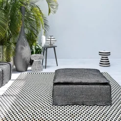 Ghost 06P Ottoman