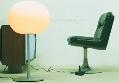 Glo-Ball Table