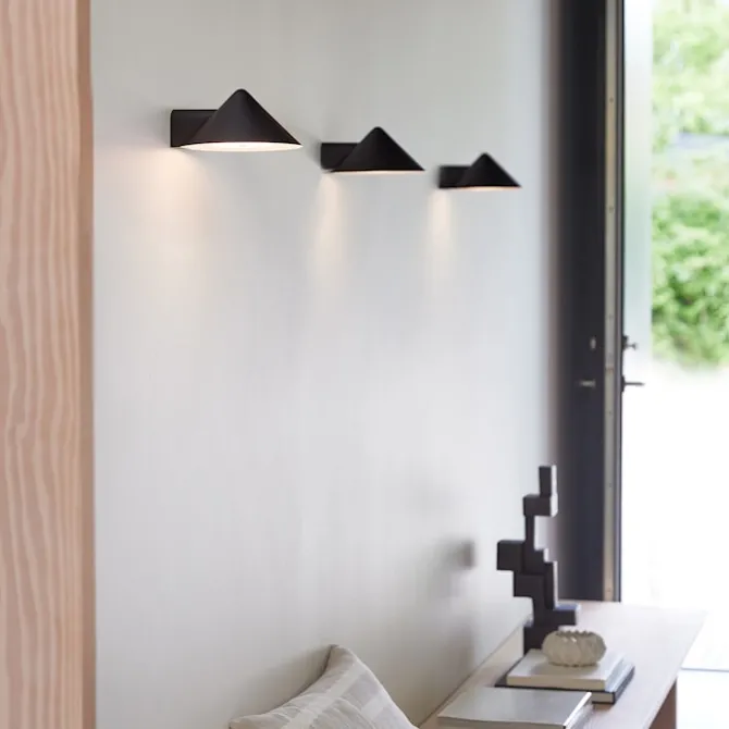 Grasp Vegglampe