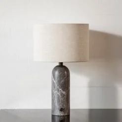 Gravity bordlampe stor svart marmor