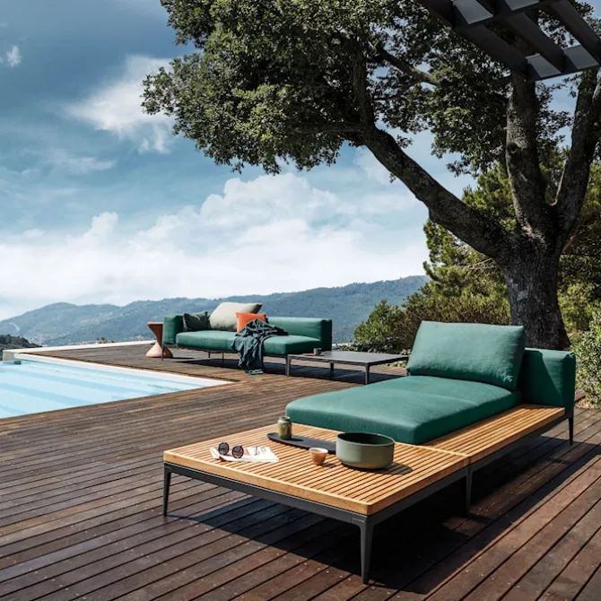 Grid Chaise Unit