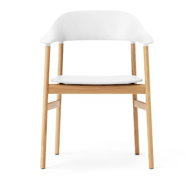 Herit Armchair Oak