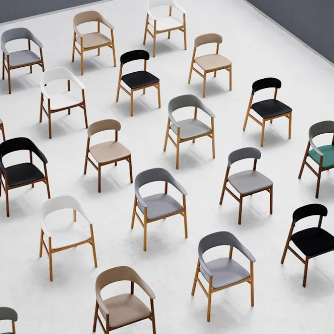 Herit Chair Black Oak