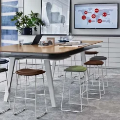 Hi Pad Stool