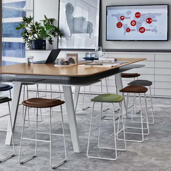 Hi Pad Stool