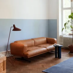 Inland AV23 3-seters sofa polert aluminium ben