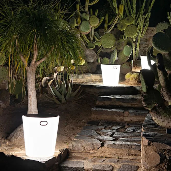 Inouï Lighting Stool