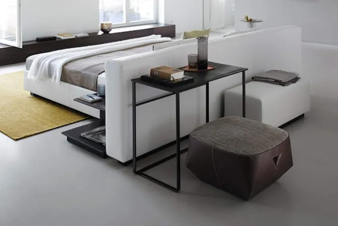 Isanka Stool