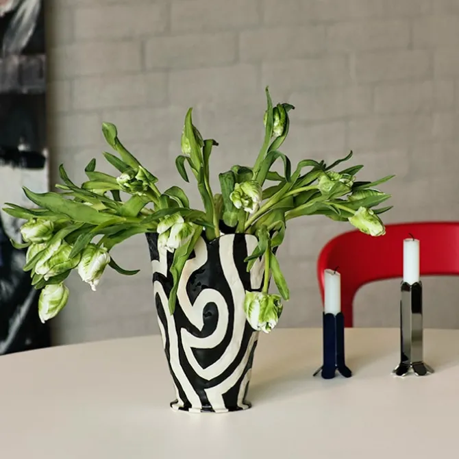 Jessica Hans vase Shadow
