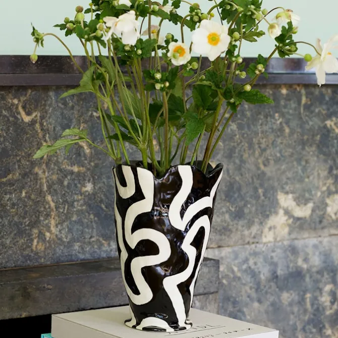 Jessica Hans vase Shadow