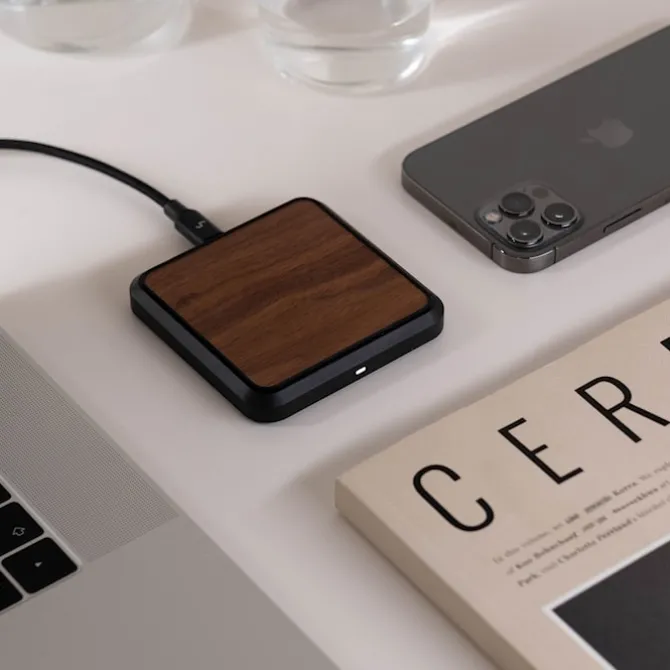 Joy Resolve Wireless Charger