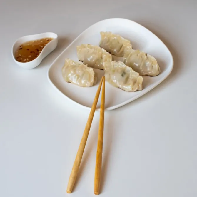 Kawai Carved Wood Chopsticks - Set of 5