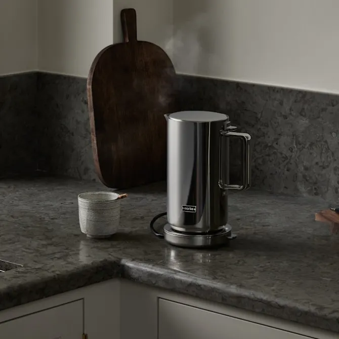 Kettle vannkoker i polert stål