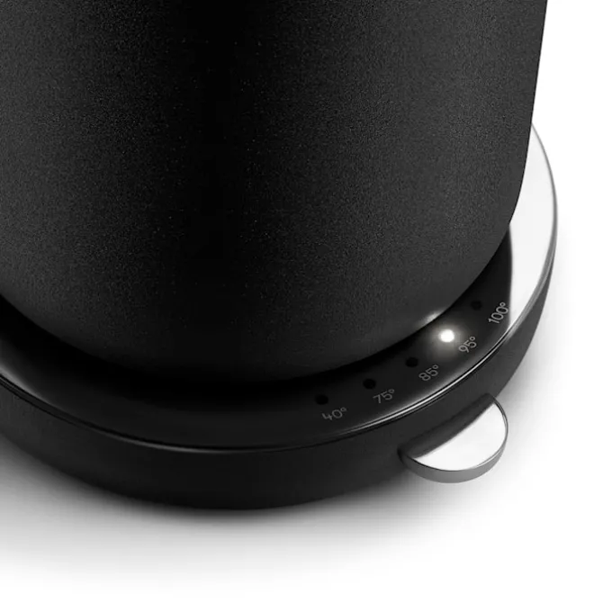 Kettle vannkoker svart