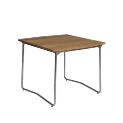 Klassisk serie spisestuesett med bord B31 og 4 stoler