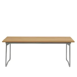 Klassisk spisegruppe med B25A bord, benk 8 og 2 stoler 1
