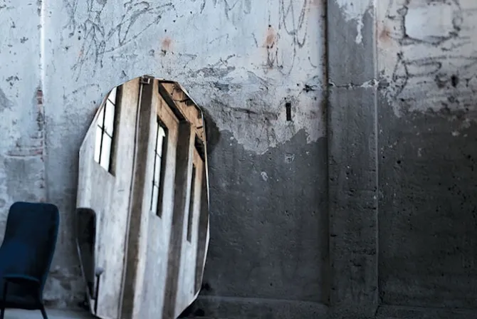 Kooh-I-Noor Mirror