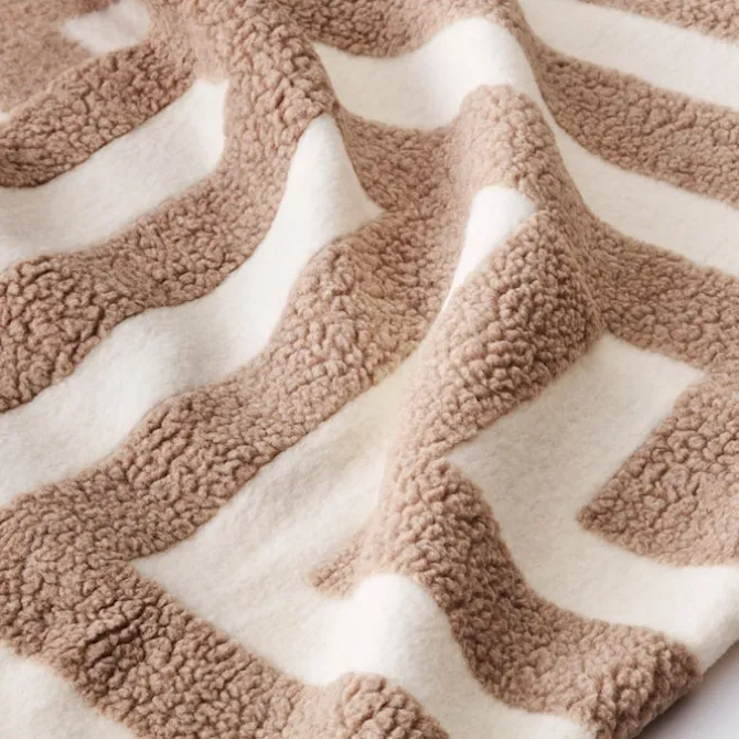 Labyrinth Throw