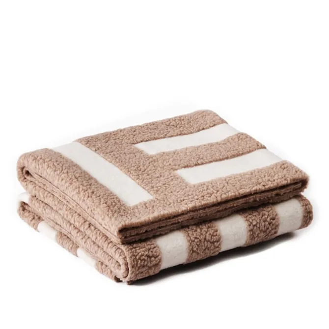 Labyrinth Throw