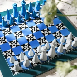 Lacquered Chess - Poseidon