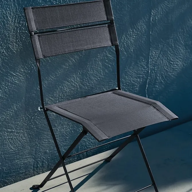 Latitude Chair