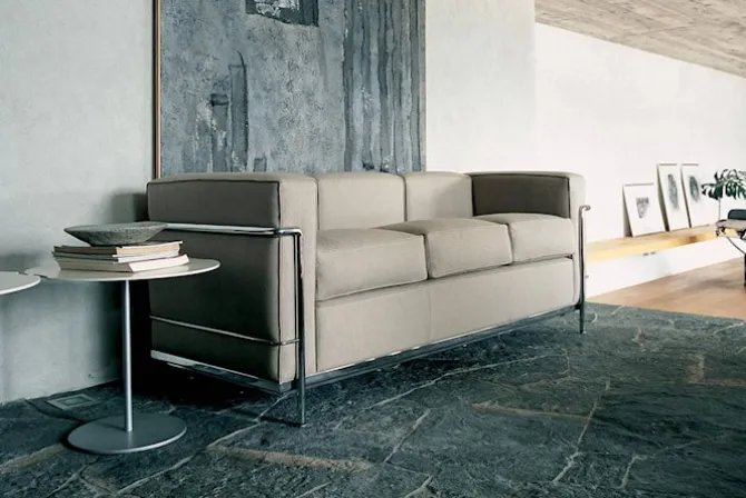 LC2 sofa 3-seter