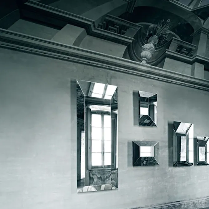 Leon Battista Mirror