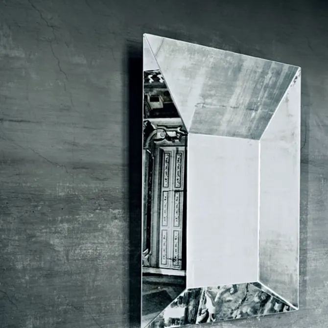 Leon Battista Mirror